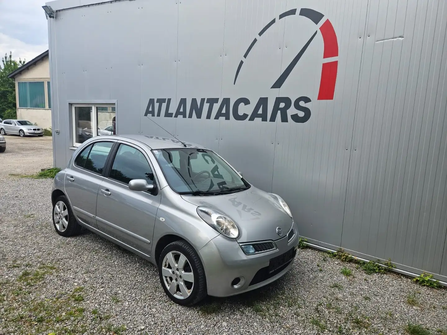 Nissan Micra Grau - 1