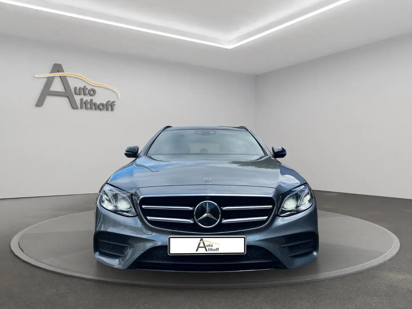 Mercedes-Benz E 400 d T-Modell AMG Line 4Matic AHK PANO MEMORY Gris - 2