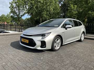 1.8 Hybrid | STYLE | Camera | PDC | Stoelverw. | E
