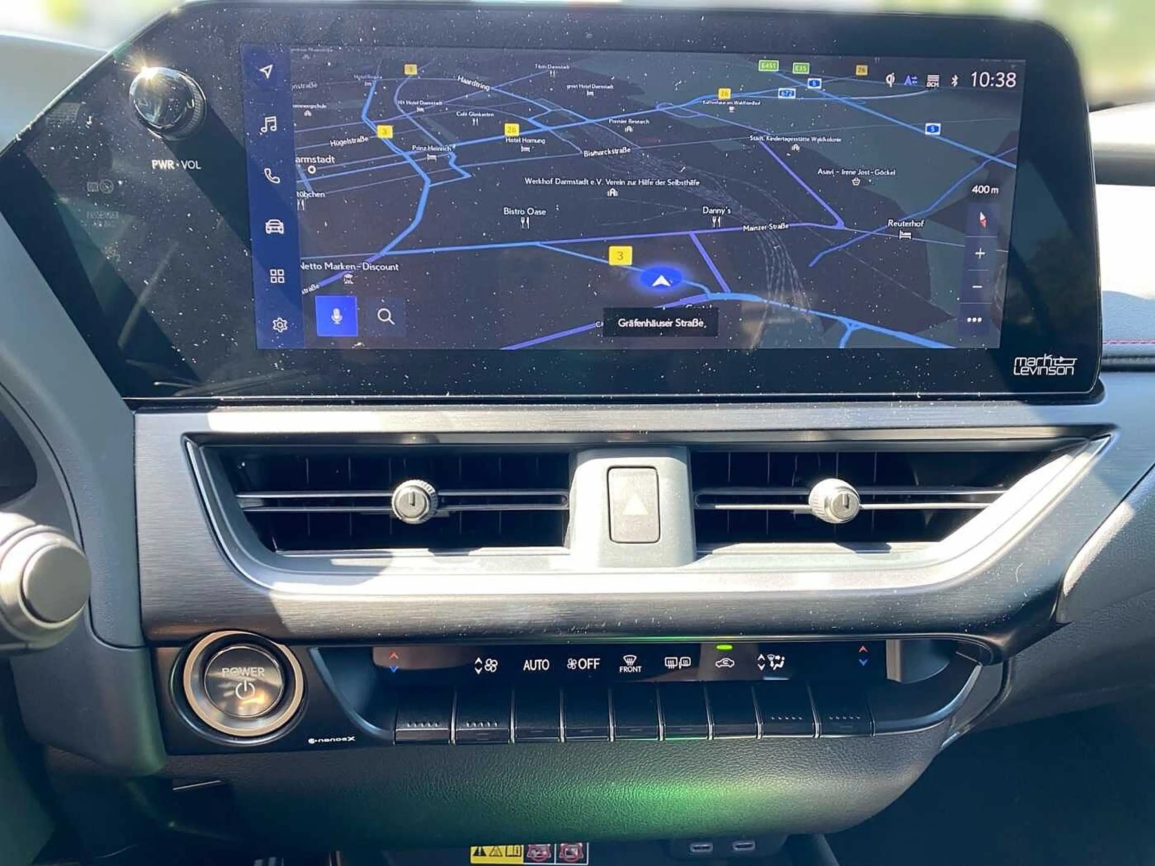 Lexus UX 250h F-Sport MARK LEVINSON 360° HuD — photo 12