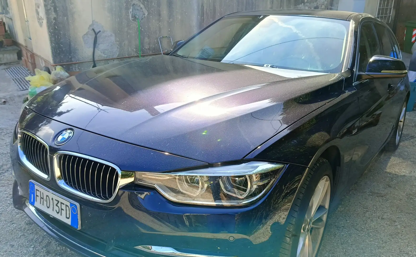 BMW 320 320d Touring xdrive Luxury auto Nero - 2