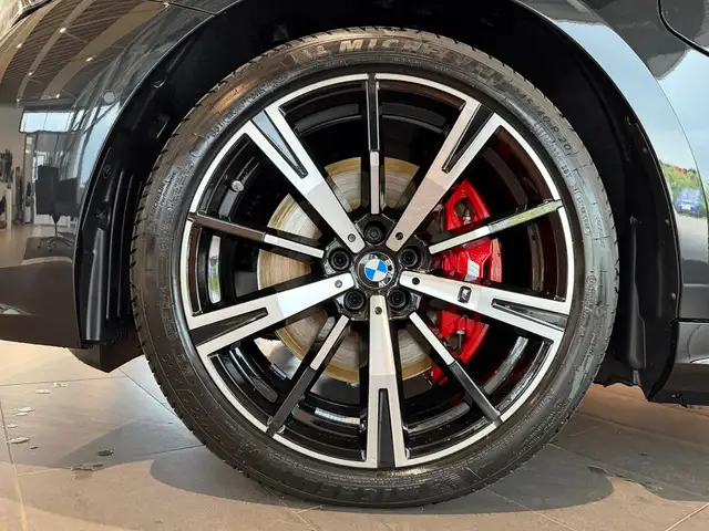 BMW 5 Series view 2