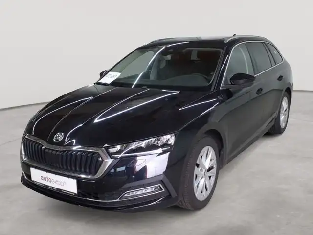Skoda Octavia view 2