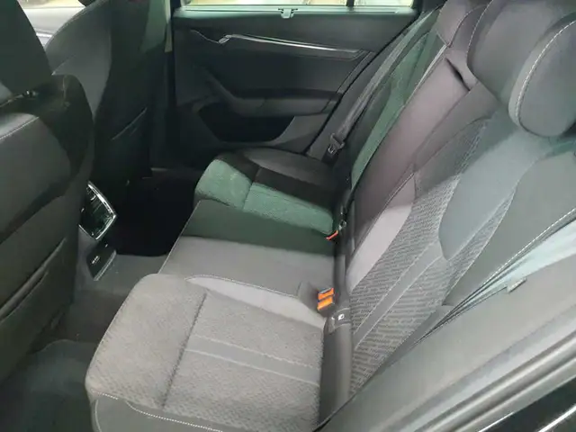 Skoda Octavia view 13