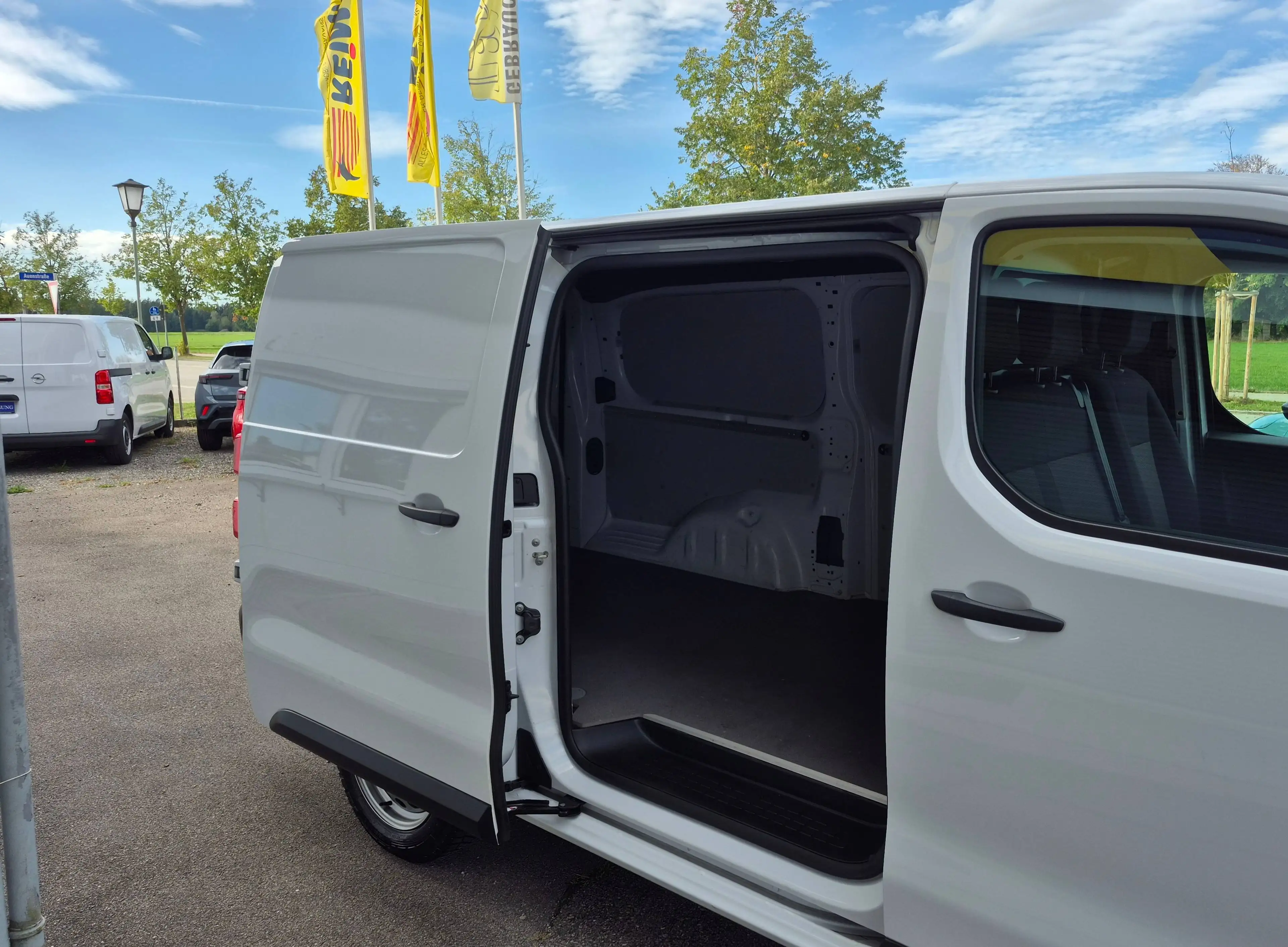 Fiat Scudo L3 Autom., Navi, Holzboden, Kamera, PDC, CarPlay — photo 11