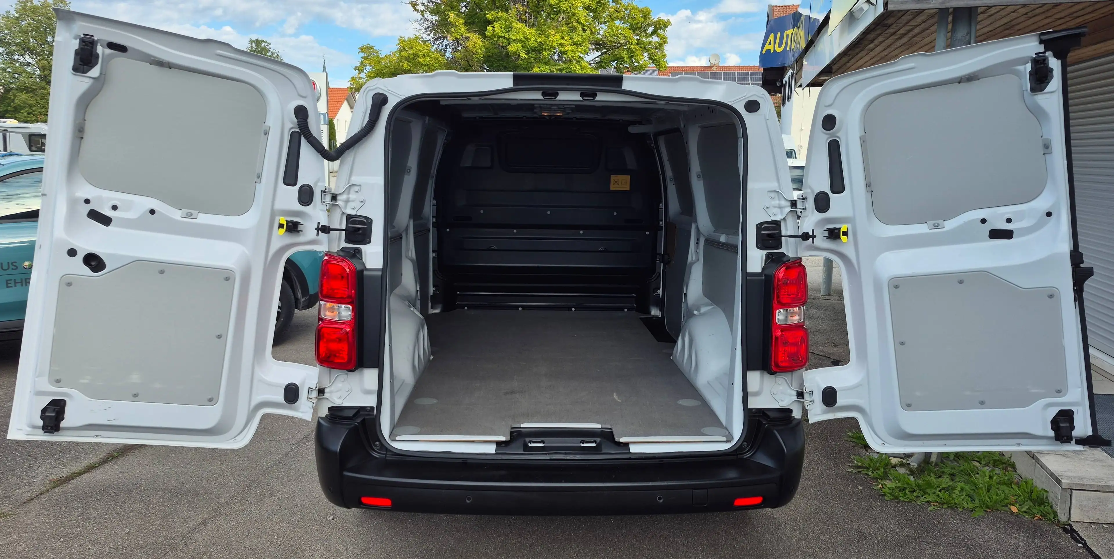 Fiat Scudo L3 Autom., Navi, Holzboden, Kamera, PDC, CarPlay — photo 7