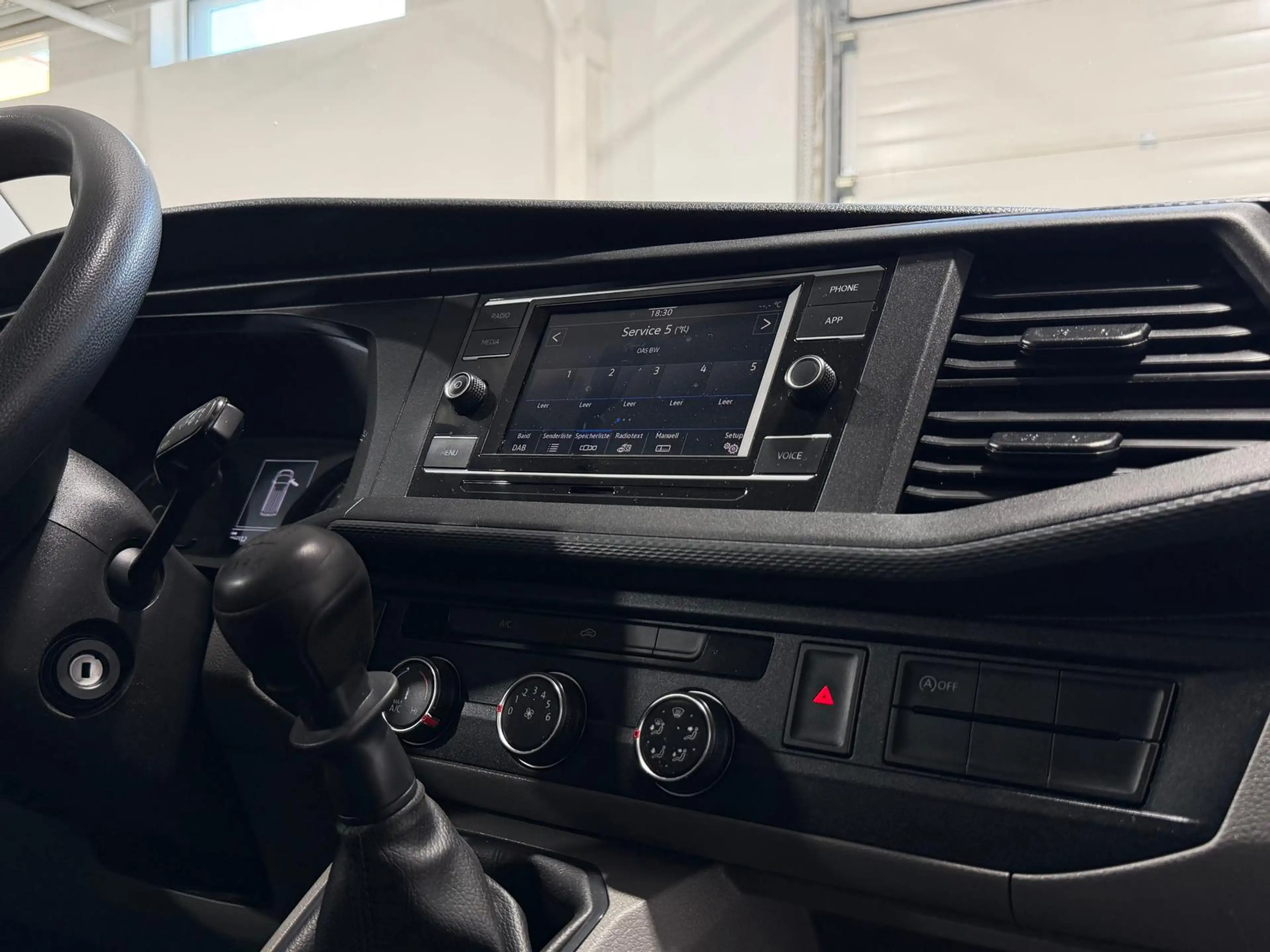 Volkswagen T6.1 Transporter -Doka(5-Si.),4Motion,kurz,Standh — photo 13