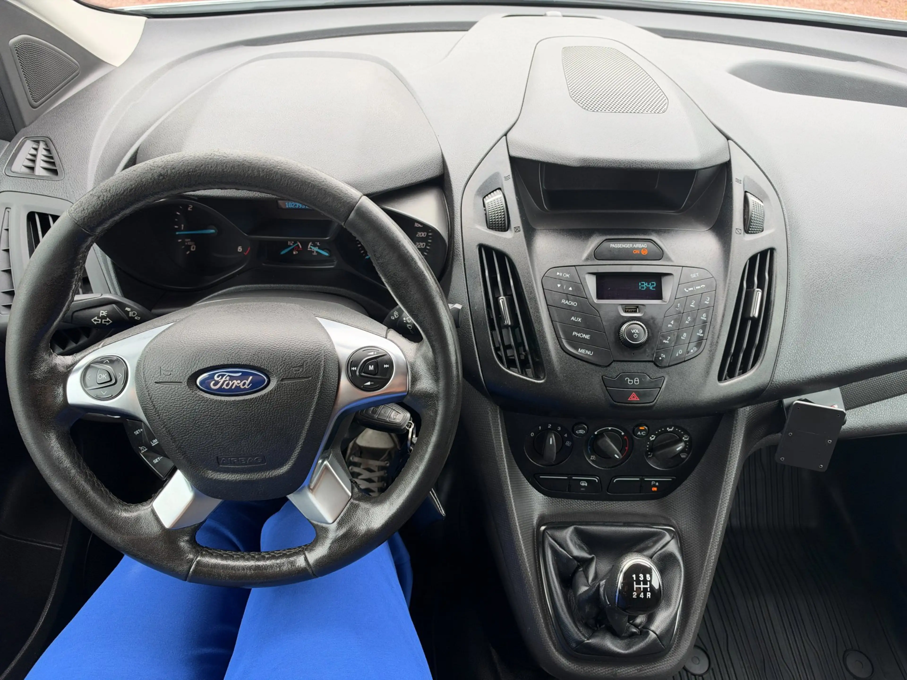 Ford Transit Connect 1.5 TDCI EURO 6 L2H1 + inrichting Airco / Cruise — photo 7
