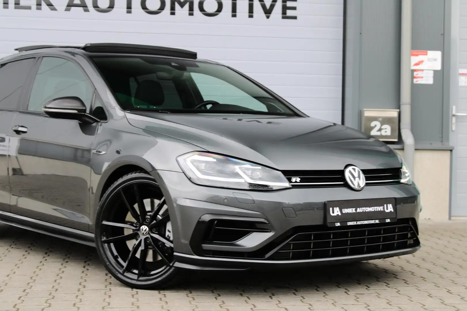 Volkswagen Golf 2.0 TSI 4Motion R | PANO | VIRTUAL | 19" PRETORIA Gris - 2