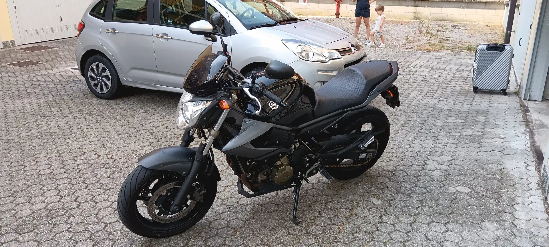 Yamaha XJ 6 Nero - 1
