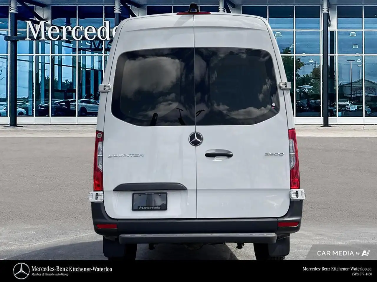 Mercedes-Benz Sprinter снимка Mercedes-Benz Sprinter