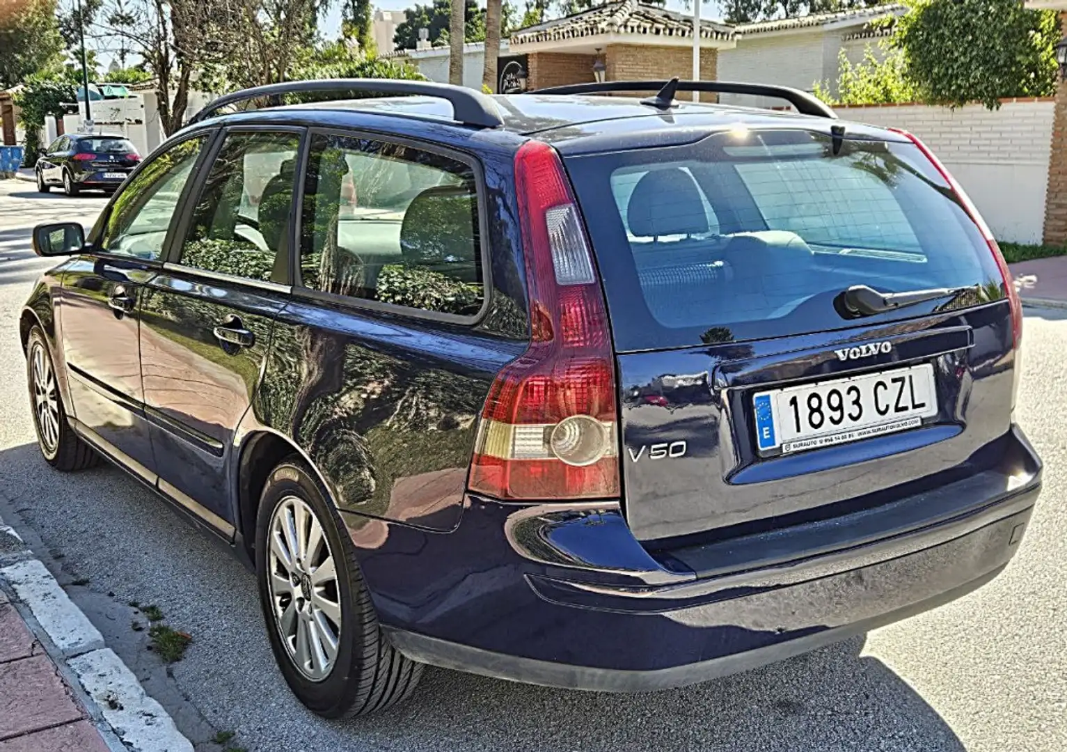 Volvo V50 2.4 Momentum Azul - 2