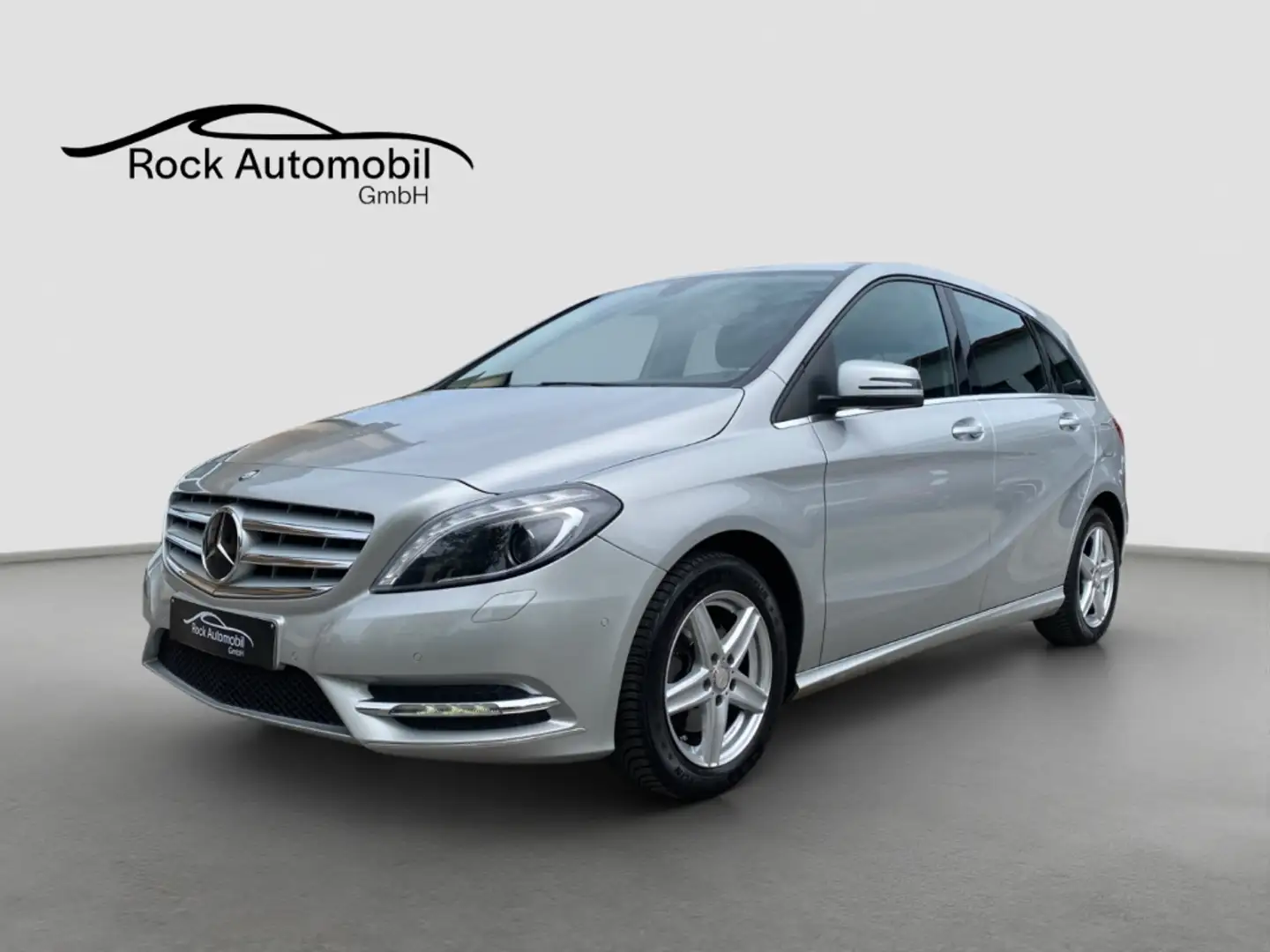 Mercedes-Benz B 200 7G Automatik Leder Bi-Xenon *Garantie* Stříbrná - 2
