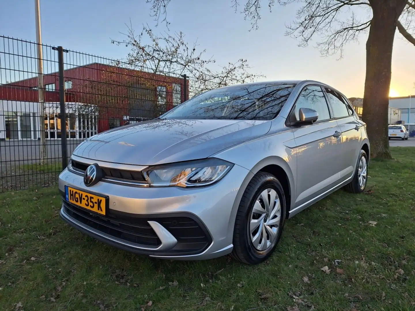 Volkswagen Polo 1.0 TSI Grijs - 1