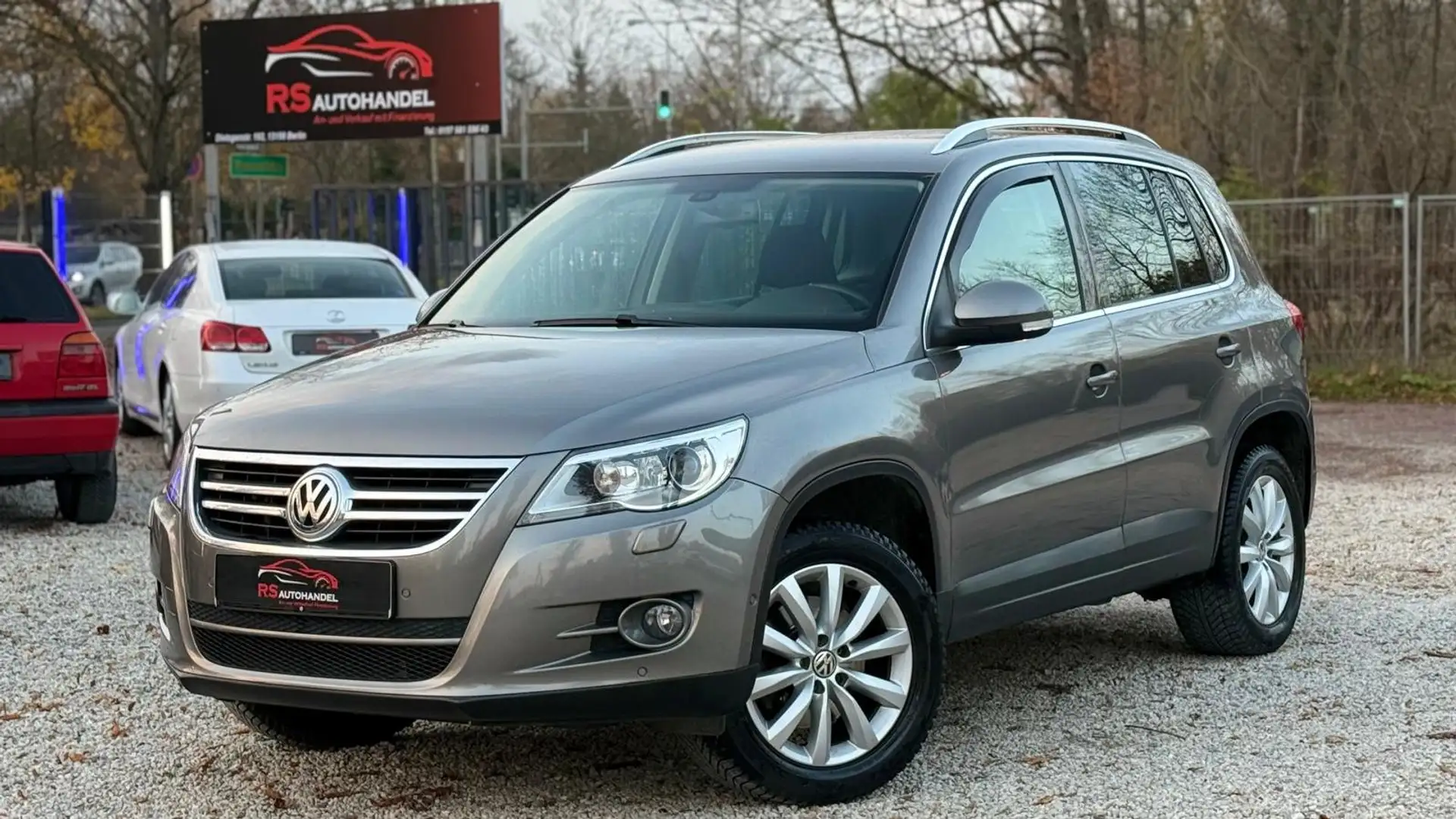 Volkswagen Tiguan Sport*AHK*Automatik*Autopilot Grau - 1