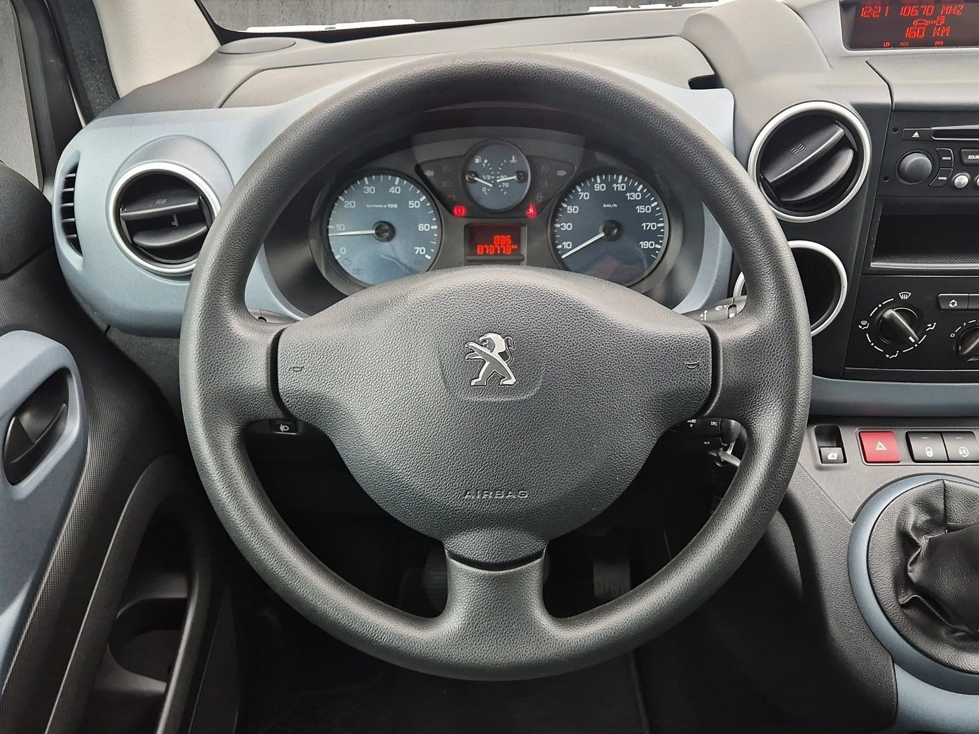Peugeot Partner Tepee Active Allure 1.6/73Tkm/Tüv Neu — photo 13