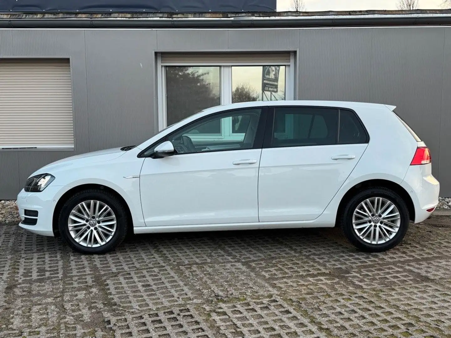 Volkswagen Golf VII Lim. Cup 1HAND*BI-XEN*NAVI*PureWeiß*TOP Blanc - 2