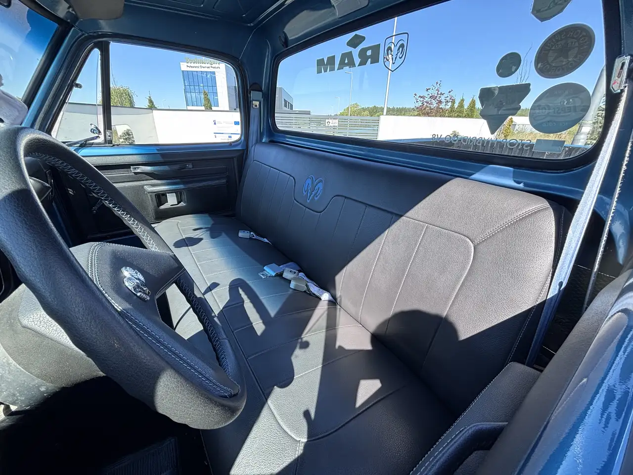 Dodge RAM Custom, foto 12