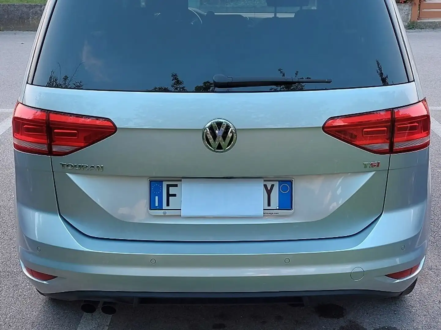 Volkswagen Touran 1.4 tsi Executive Szürke - 2