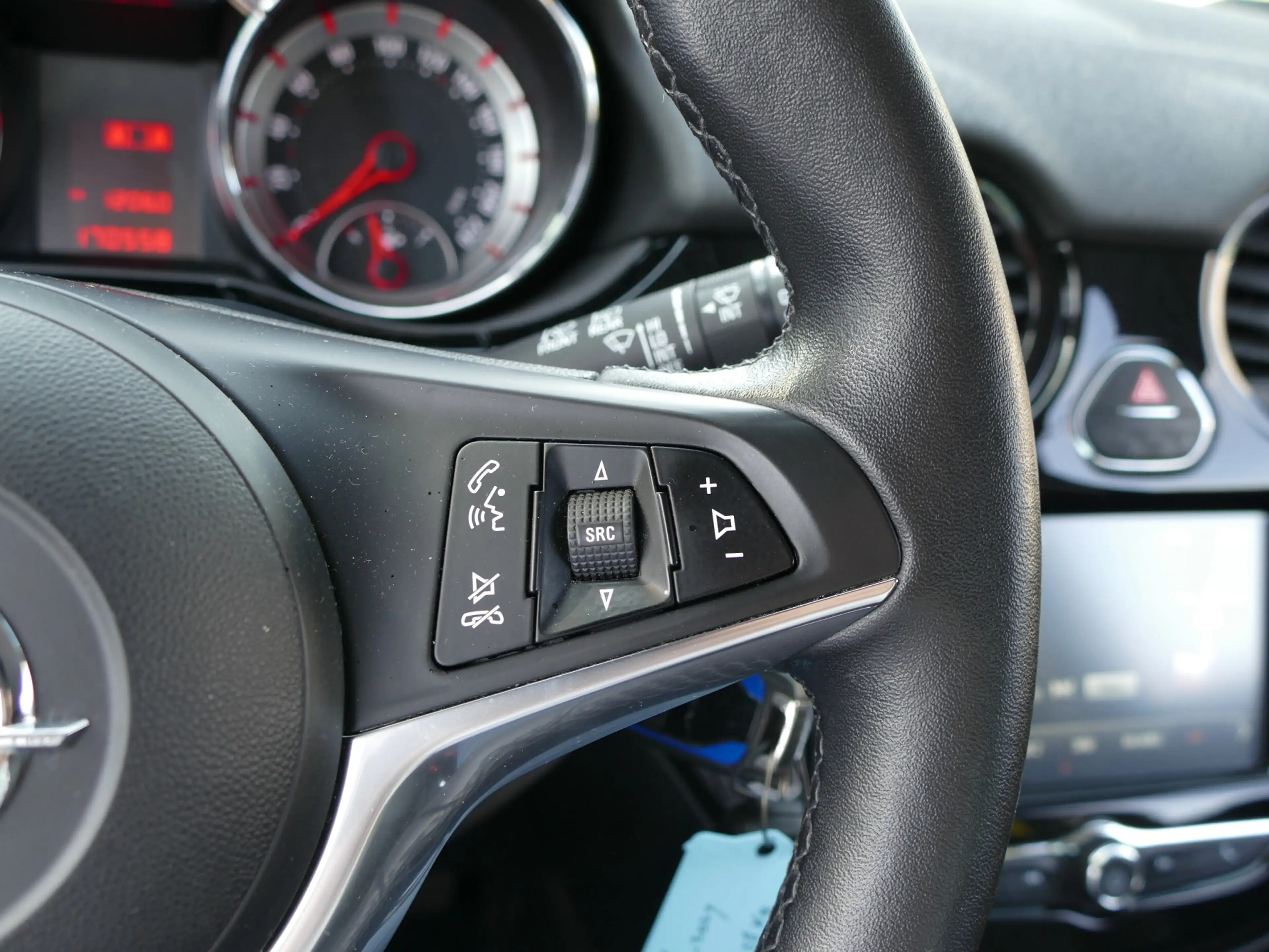Opel Adam 1.4 | stoelverwarming | verwarmd stuur | cruise co — photo 16