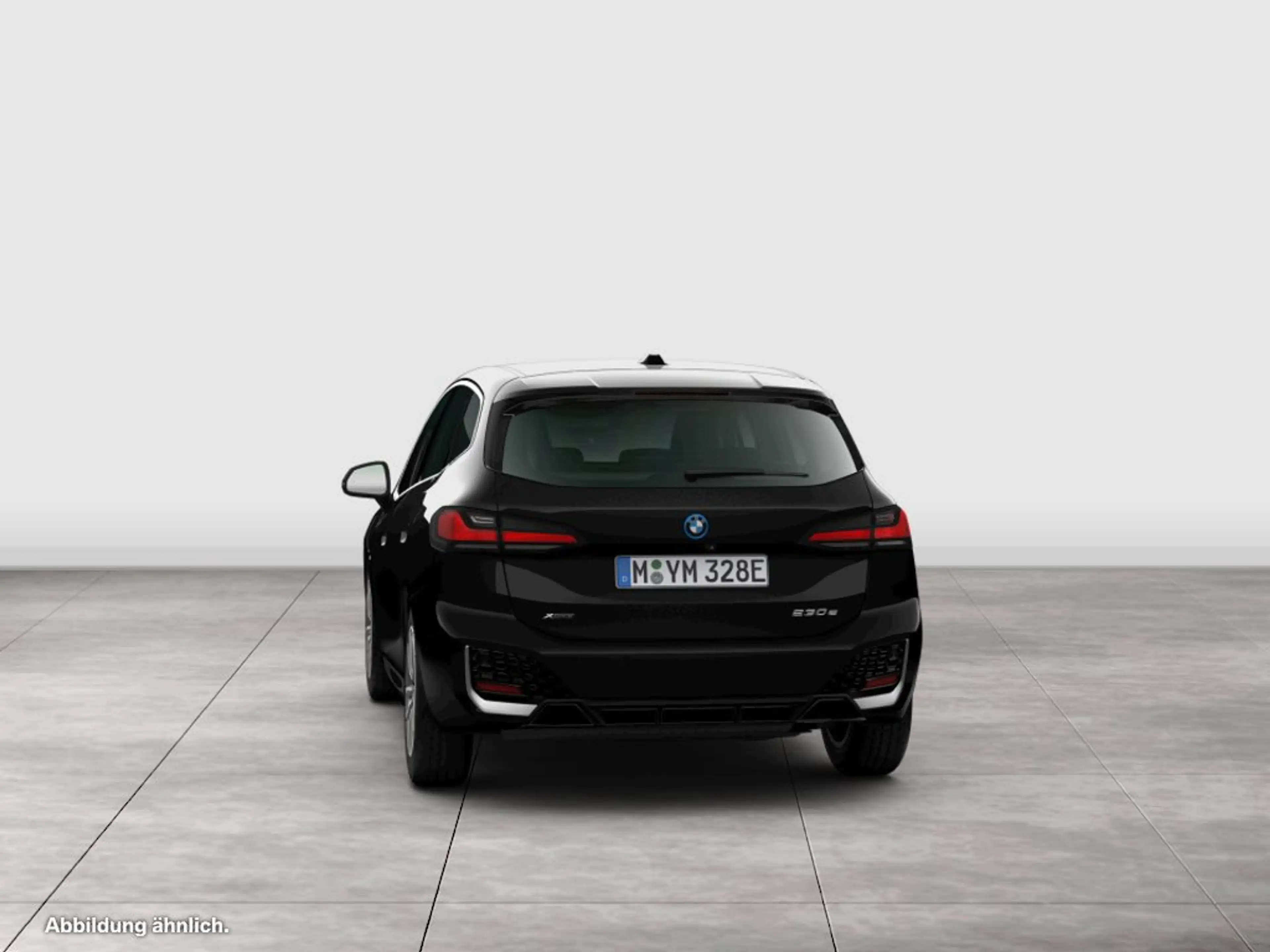 BMW 230 e xDrive Active Tourer — photo 7