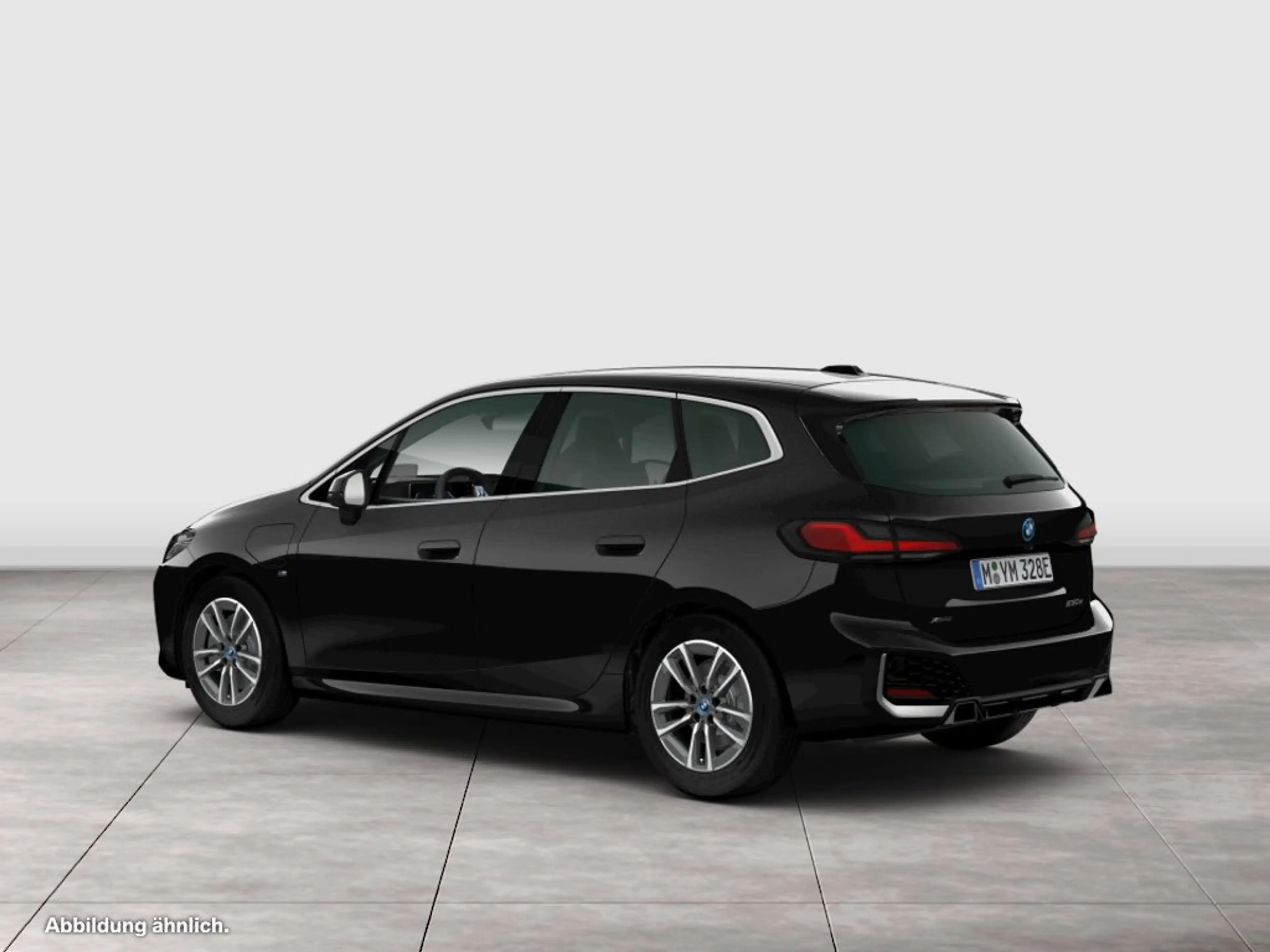 BMW 230 e xDrive Active Tourer — photo 6