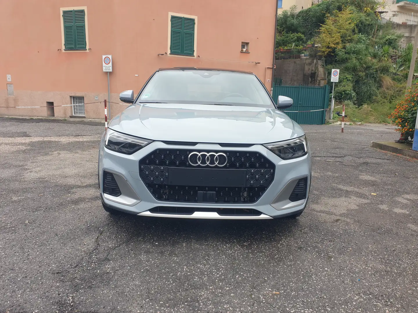 Audi A1 A1 allstreet 30 1.0 tfsi 110cv s tronic bicolor Grigio - 2