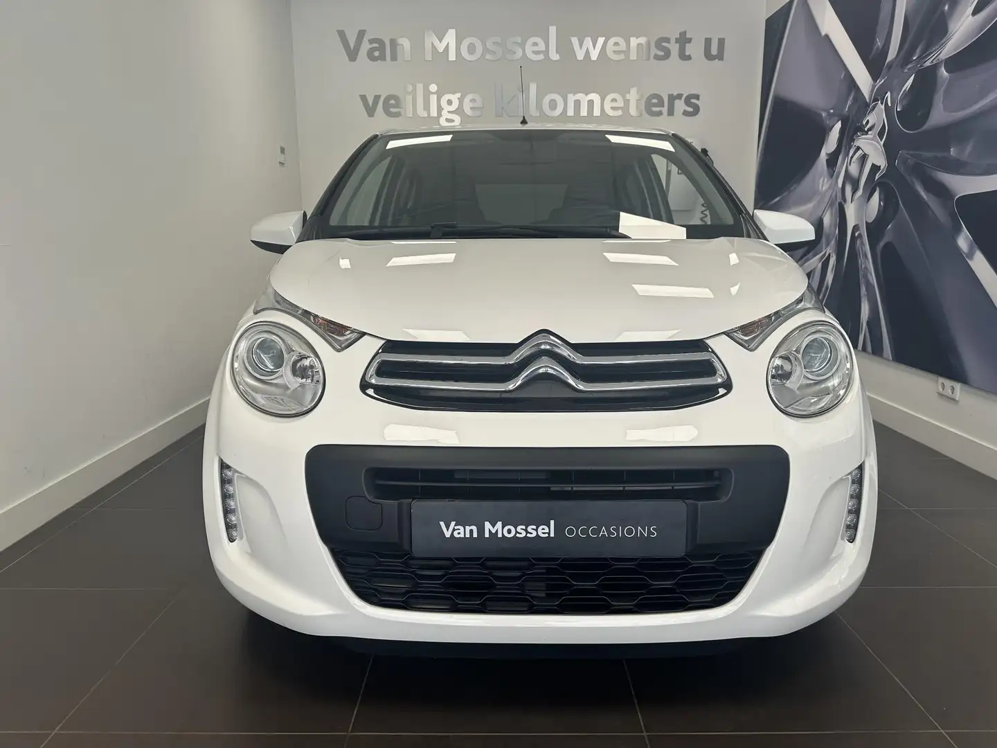 Citroen C1 1.0 VTi Feel | Airco | Elektrische ramen | Zuinig! Wit - 2