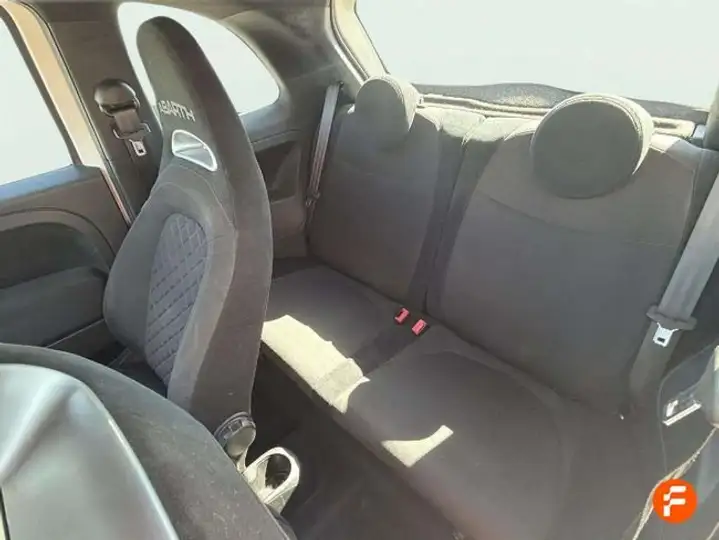 Abarth 500 2022, foto 18