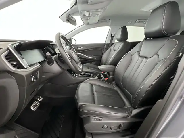 Opel Grandland view 7