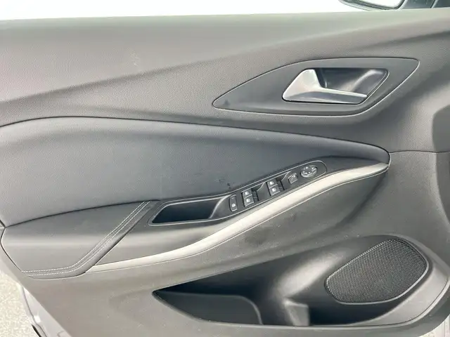 Opel Grandland view 11