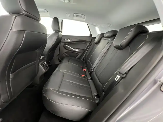 Opel Grandland view 8