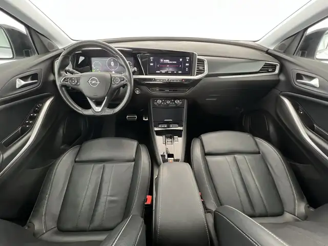 Opel Grandland view 6
