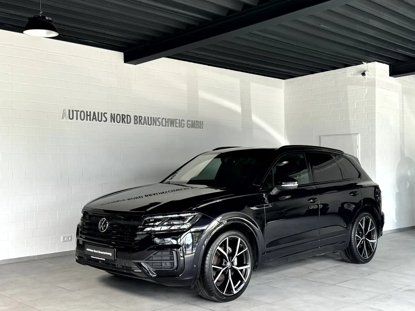 Volkswagen Touareg 3.0TDI 4Motion R Line*BlackStyle*Pano*IQ* Schwarz - 1