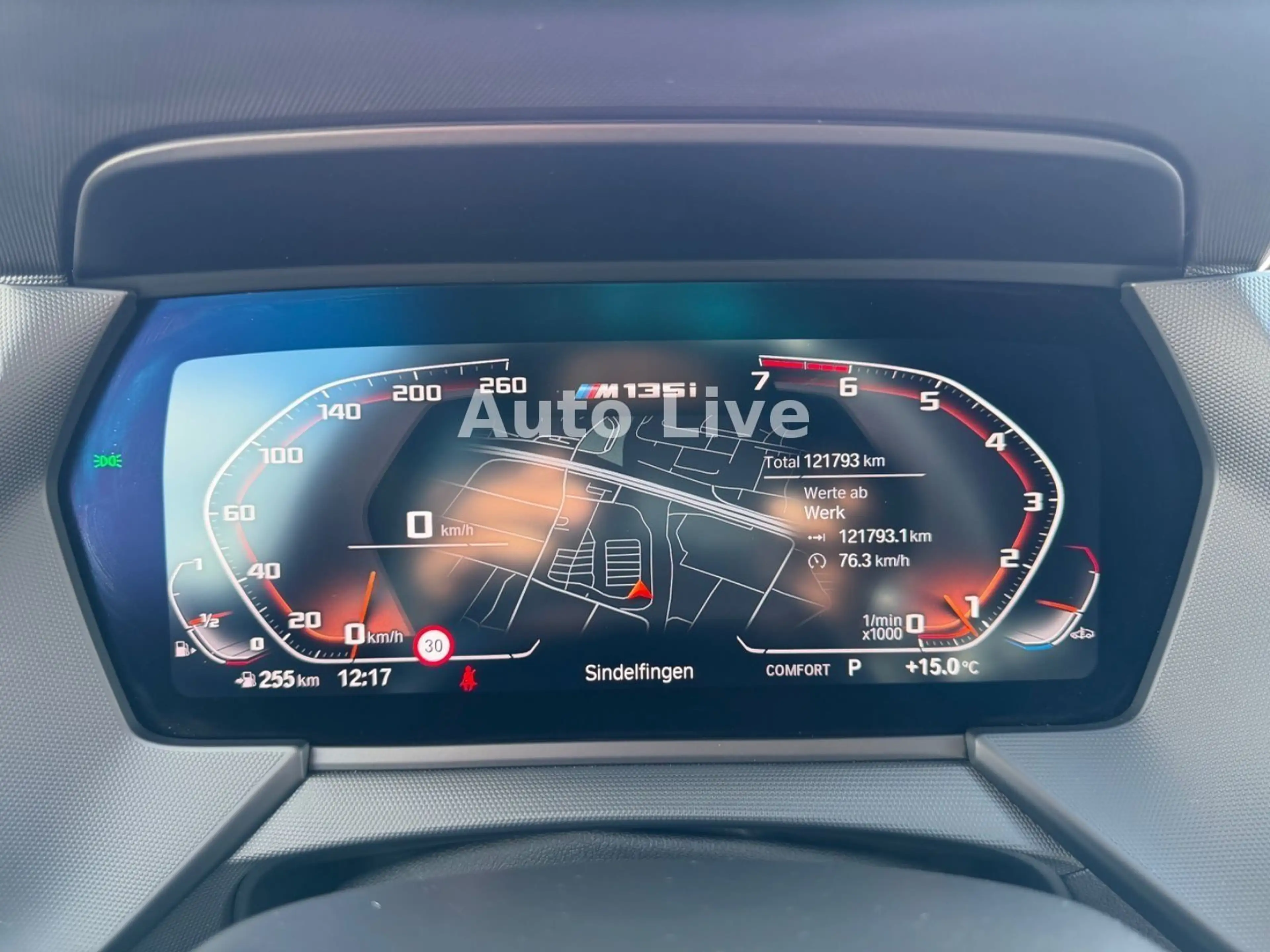 BMW 135 i xDrive*VIRTUAL*NAVI*LASER*KAMERA*SPORT!! — photo 9
