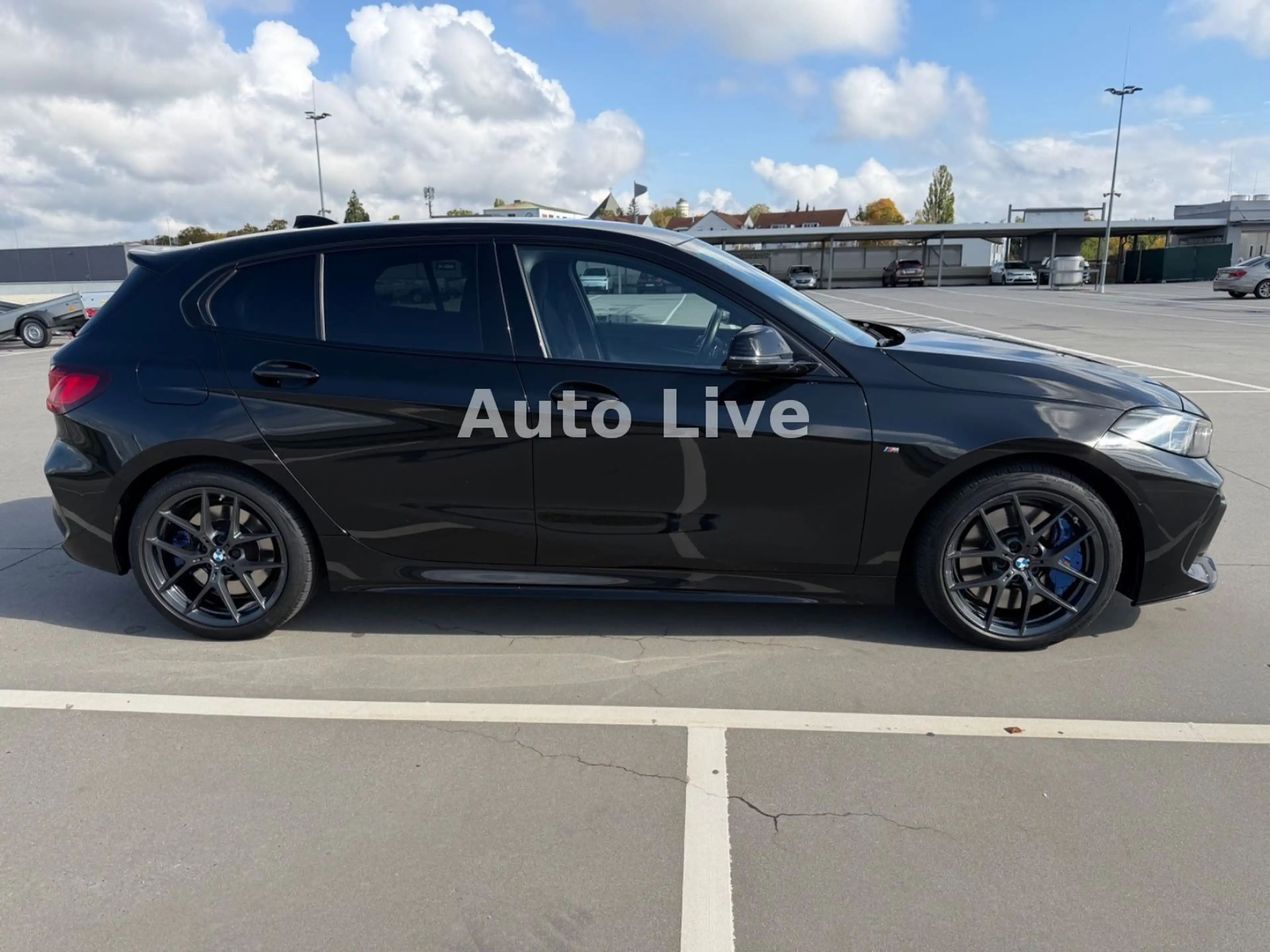 BMW 135 i xDrive*VIRTUAL*NAVI*LASER*KAMERA*SPORT!! — photo 6