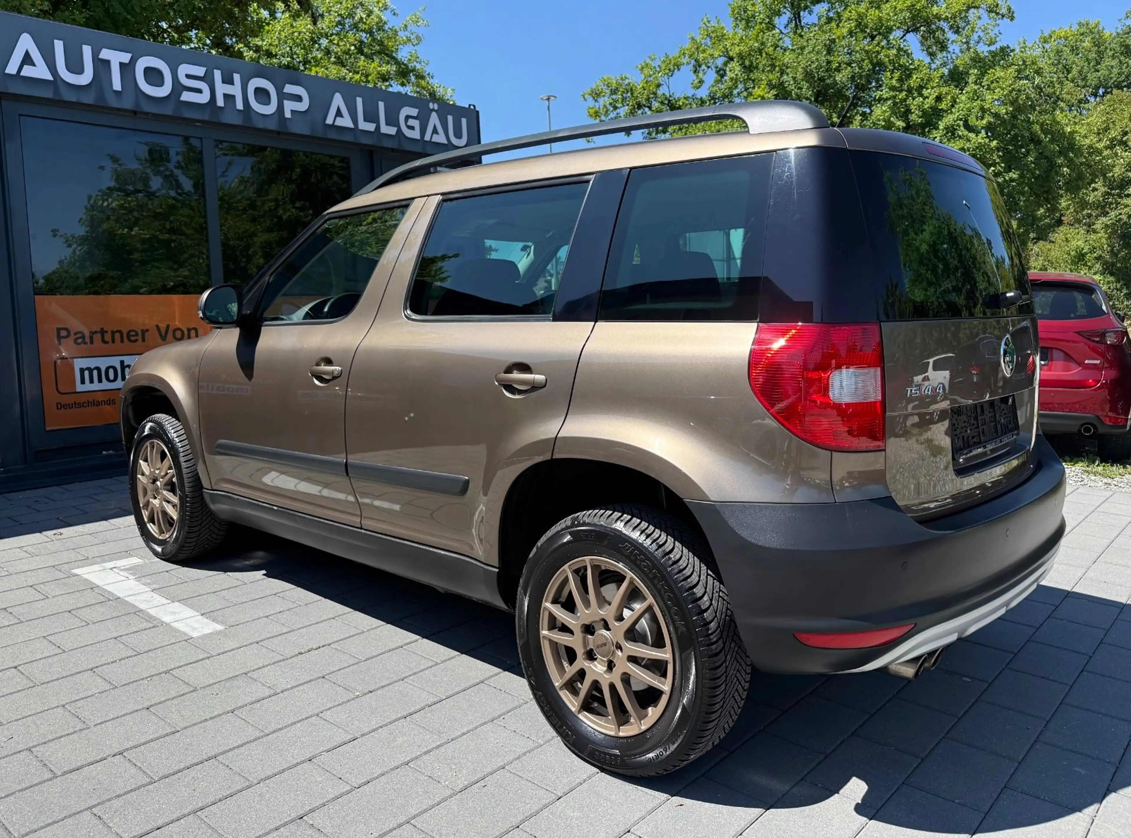 Skoda Yeti Skoda Yeti 1.8 TSI DSG 4x4 Elegance 78.500 km — photo 4