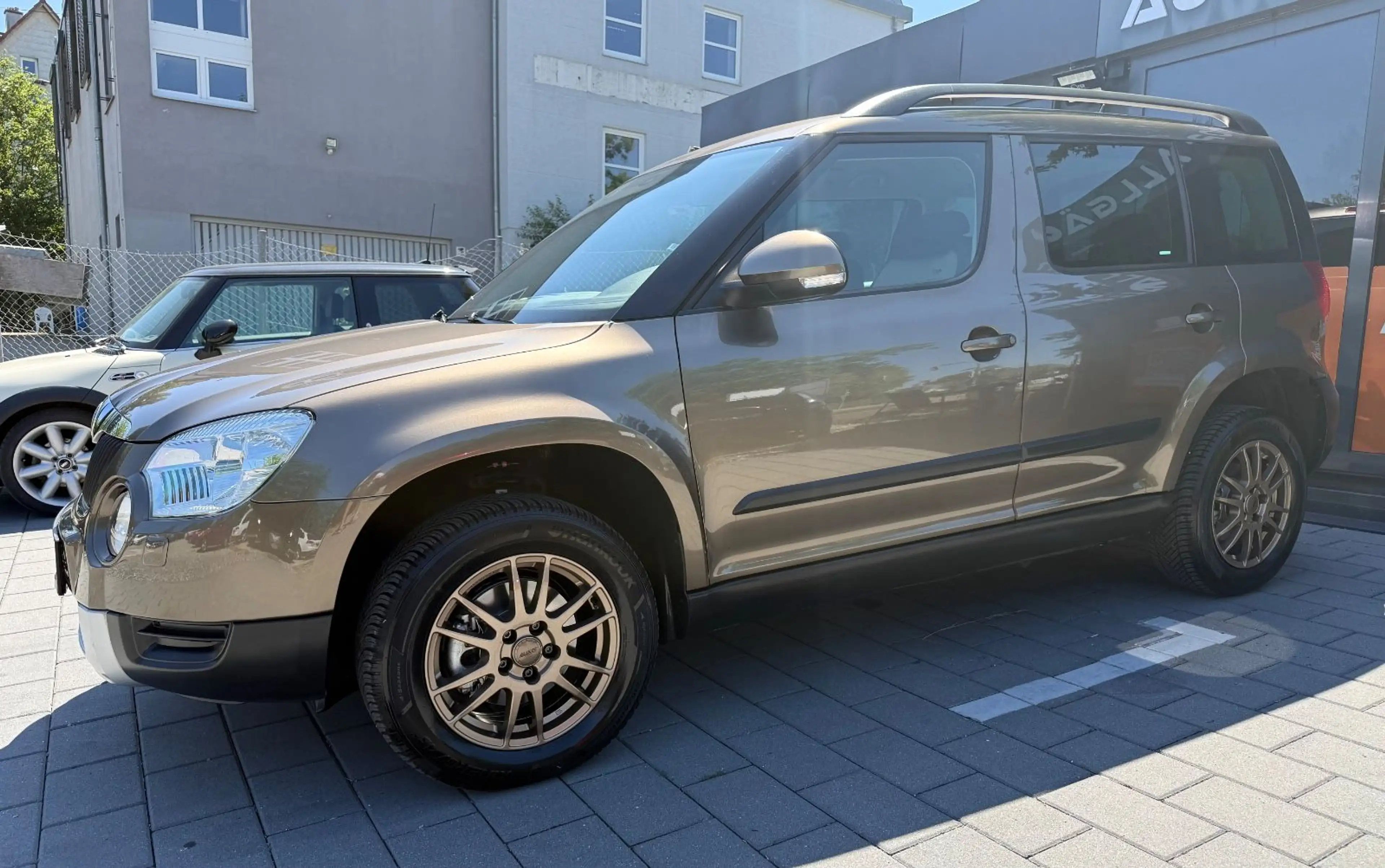 Skoda Yeti Skoda Yeti 1.8 TSI DSG 4x4 Elegance 78.500 km — photo 3
