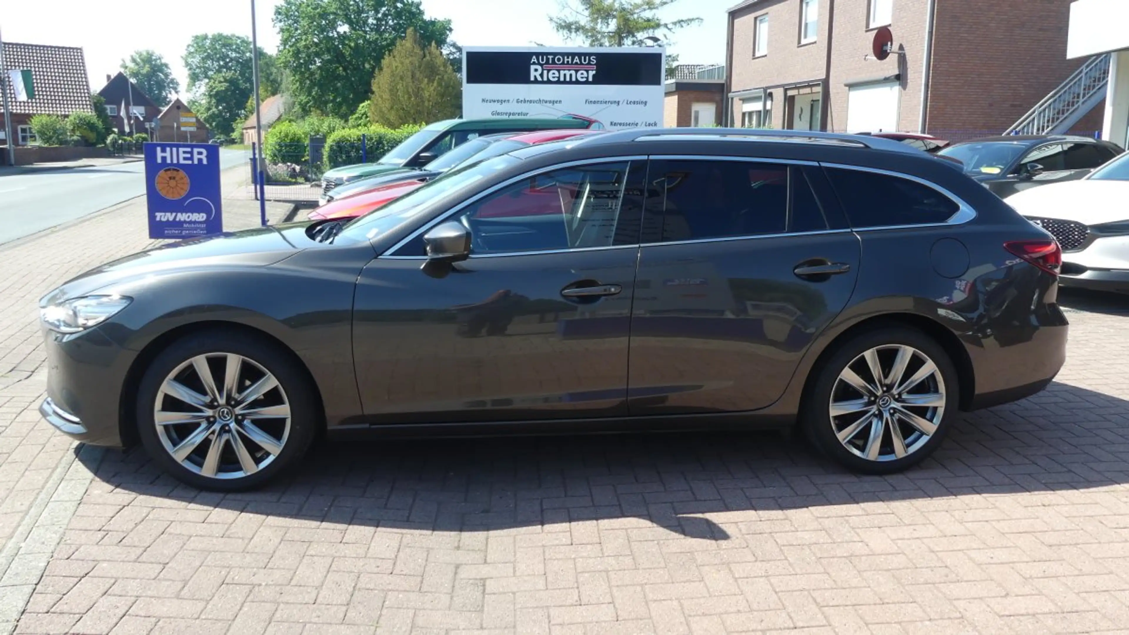 Mazda 6 2,0i Kombi Sports-Line AHK — photo 10