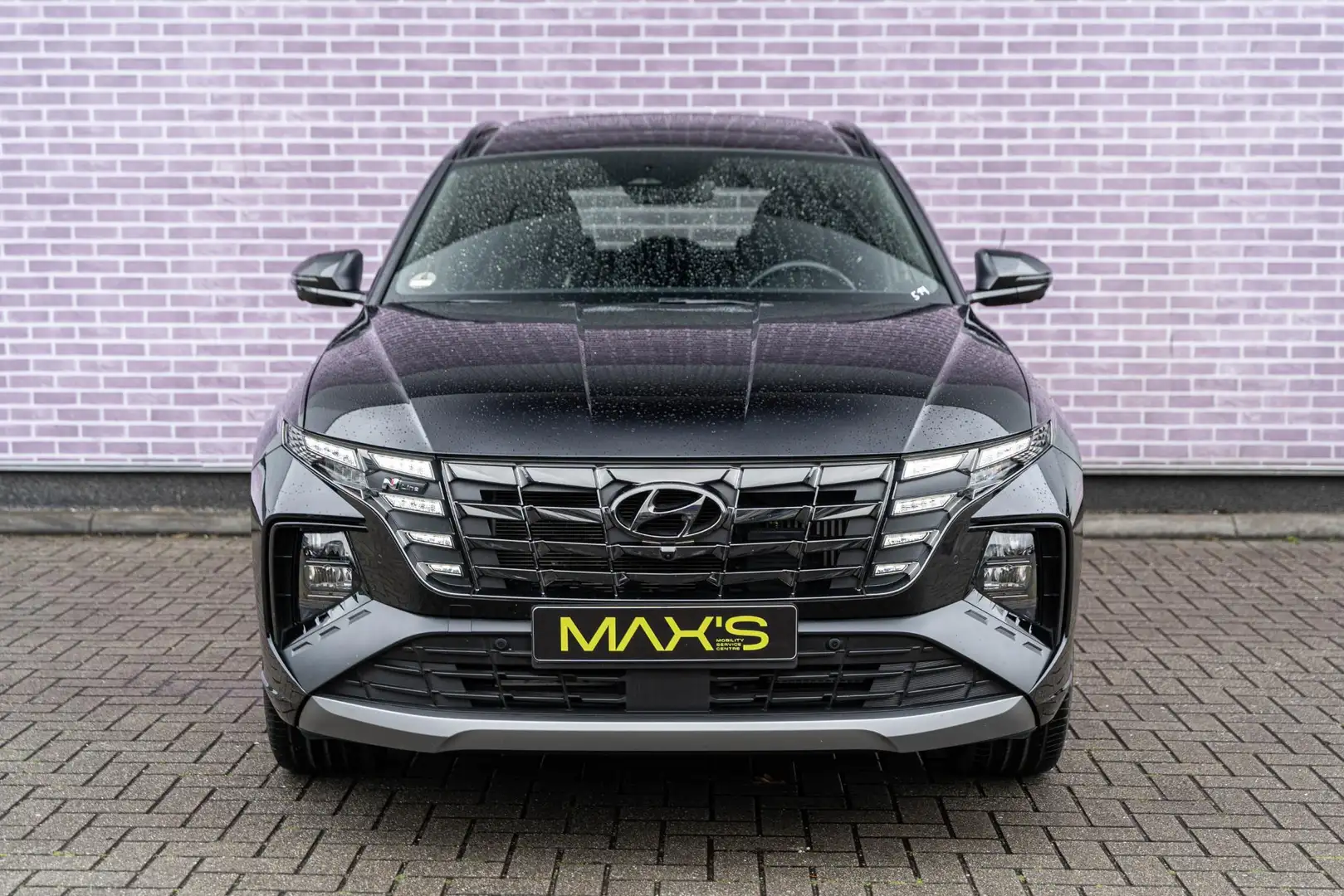 Hyundai TUCSON 1.6 T-GDI PHEV N Line Sky 4WD | Schuif/Kanteldak | Zwart - 2