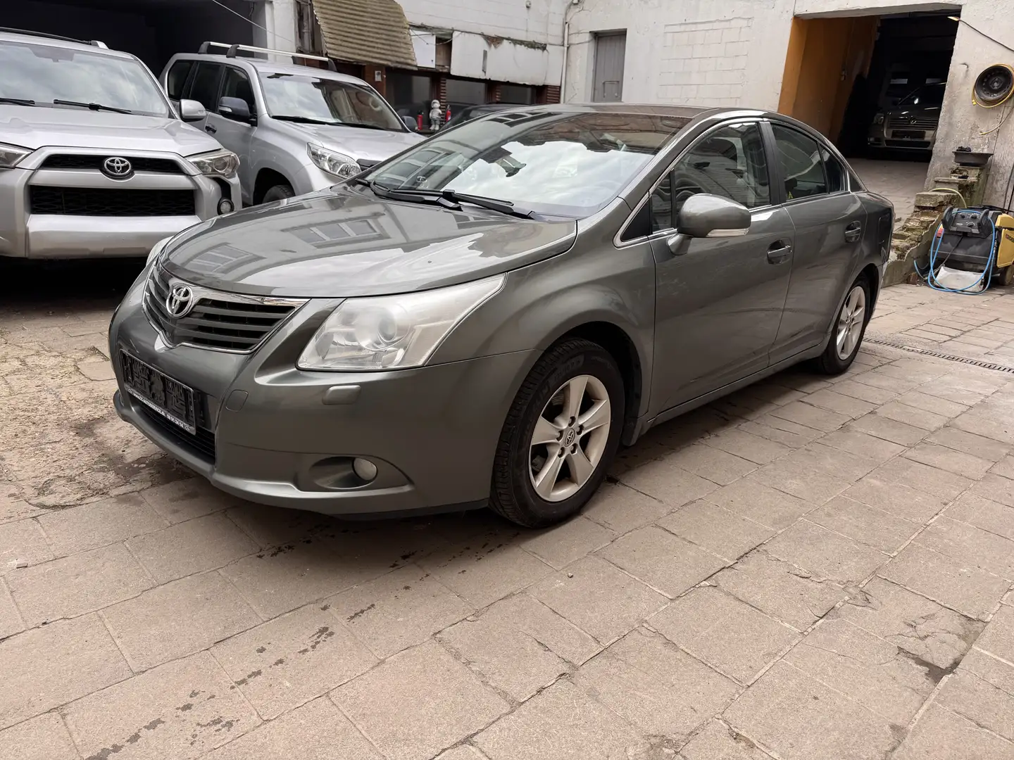 Toyota Avensis 1.8 Executive Export hors europe - 1