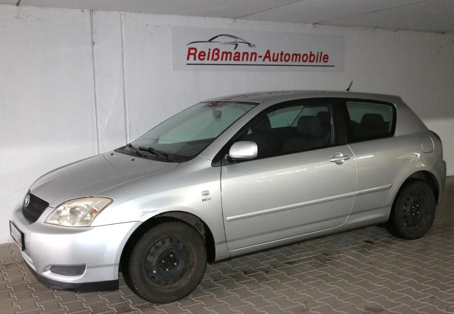 Toyota Corolla 1.4 Compact, KLIMA, ZV, AHK Silber - 1