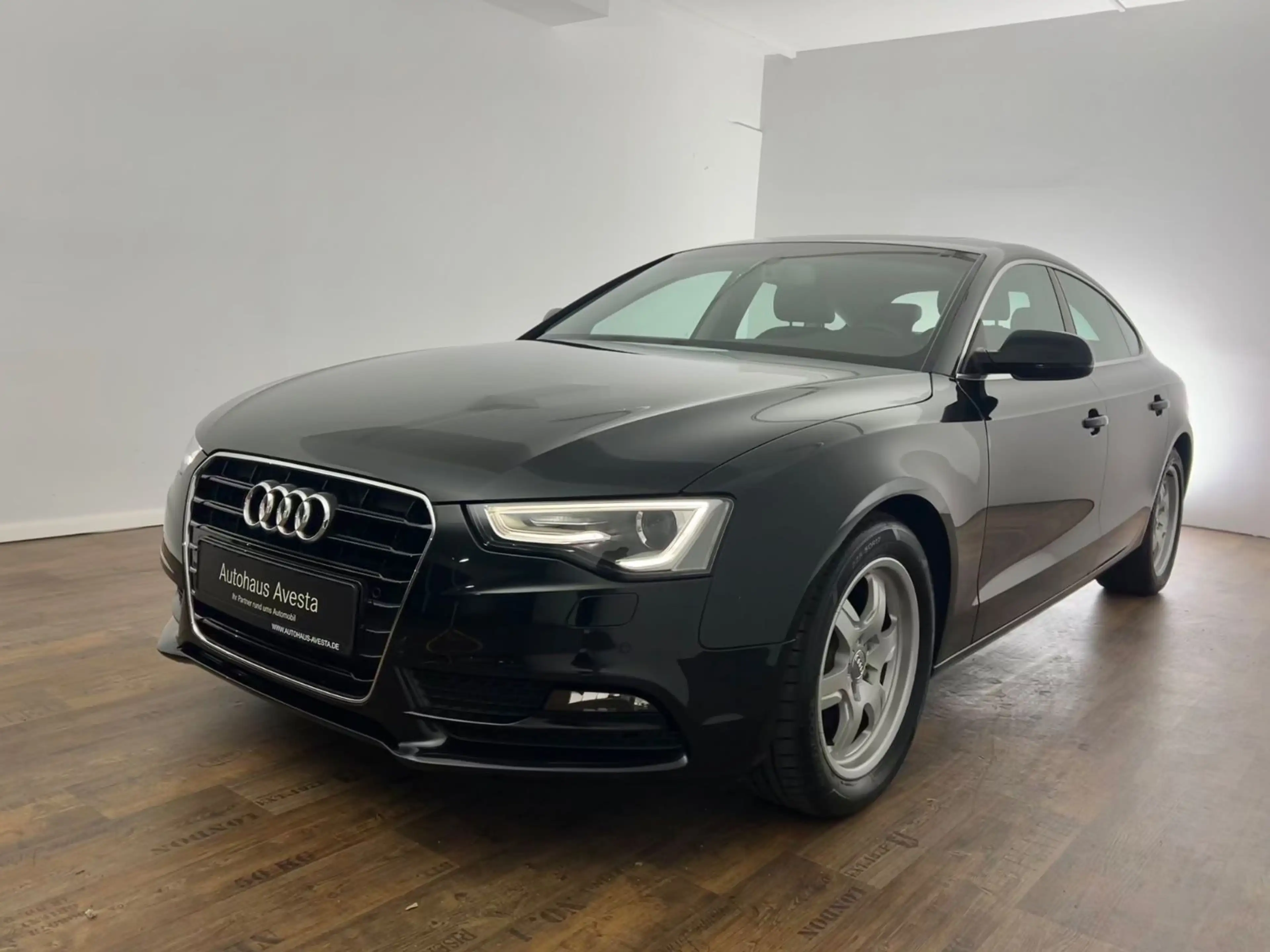 Audi A5 3.0 TDI S LINE / V6 / 1.HAND/ 81.000KM/ B&O/
