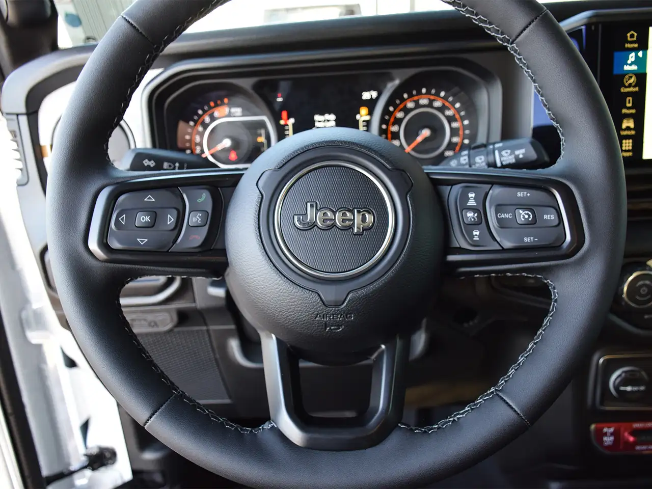 Jeep Wrangler снимка Jeep Wrangler