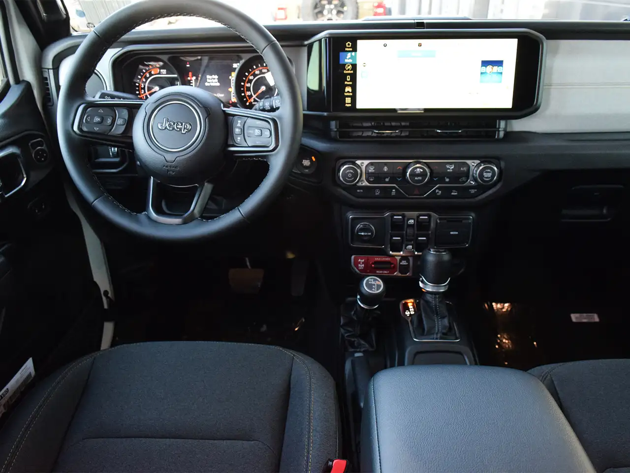 Jeep Wrangler снимка Jeep Wrangler