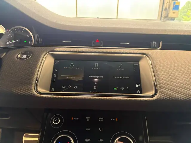 Land Rover Range Rover Evoque view 11