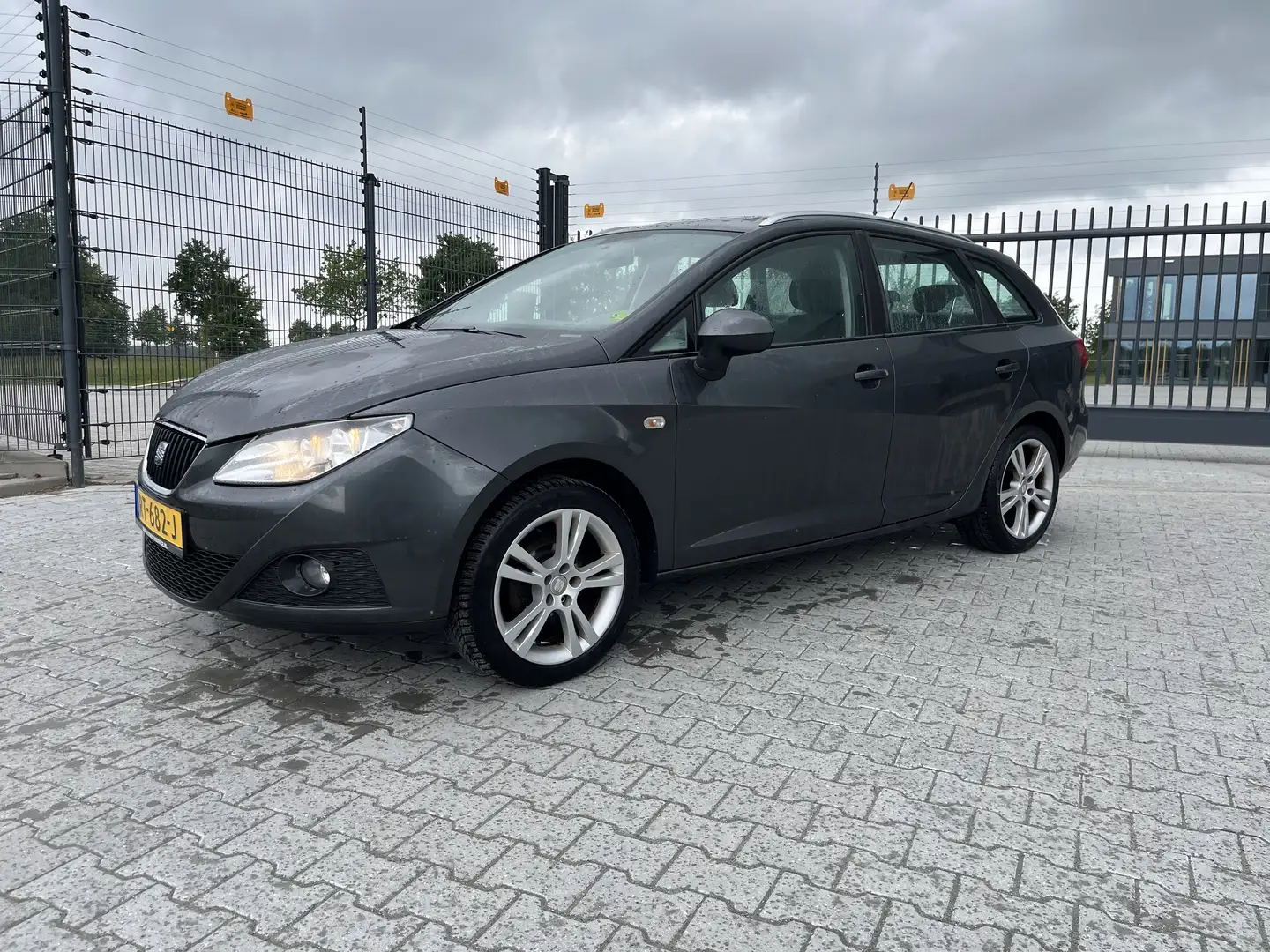 SEAT Ibiza 1.4 Style Сірий - 2