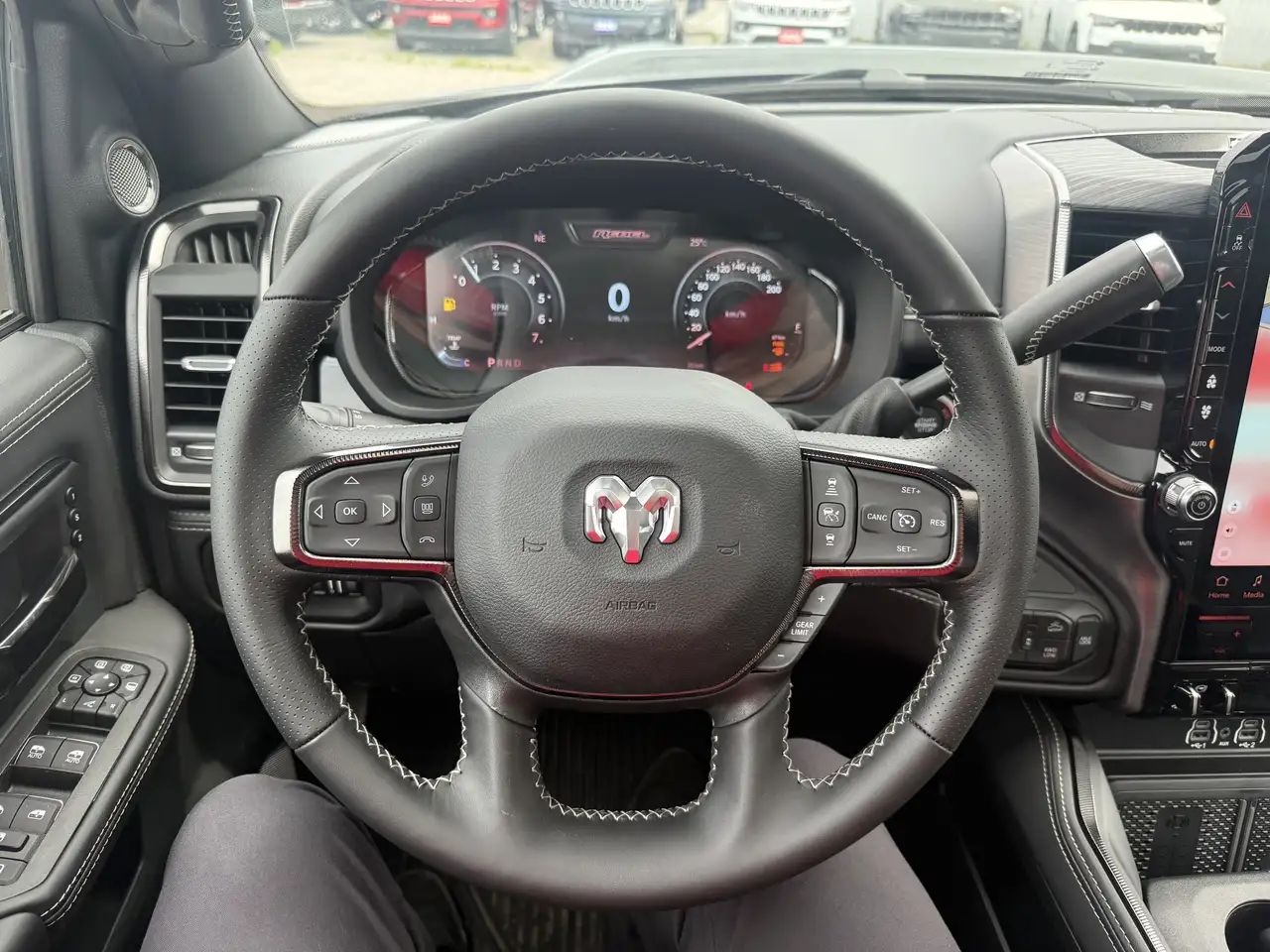 RAM 2500 снимка RAM 2500