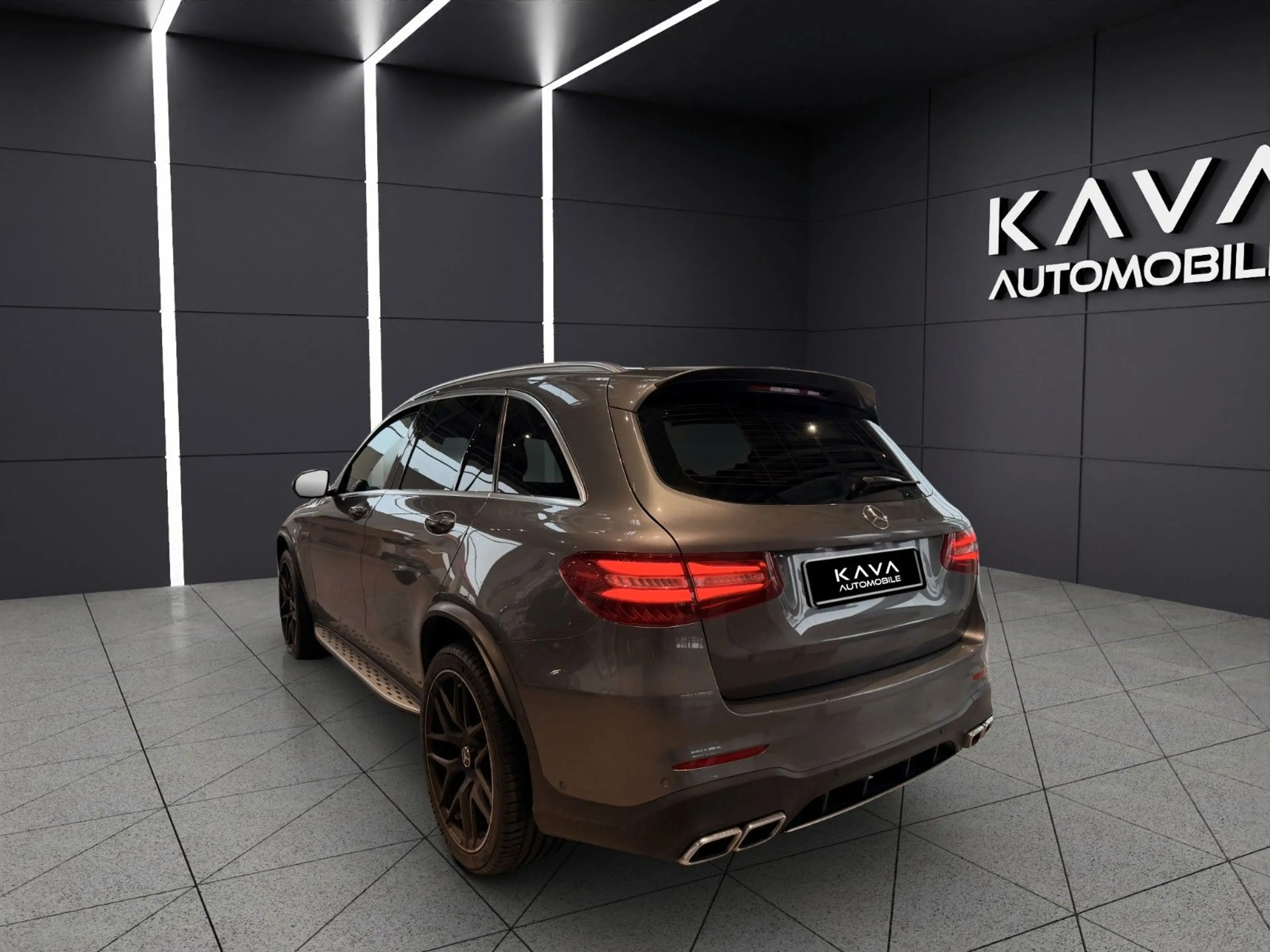 Mercedes-Benz GLC 63 AMG *4Matic*V8*Panorama*360Kamera*LED — photo 4