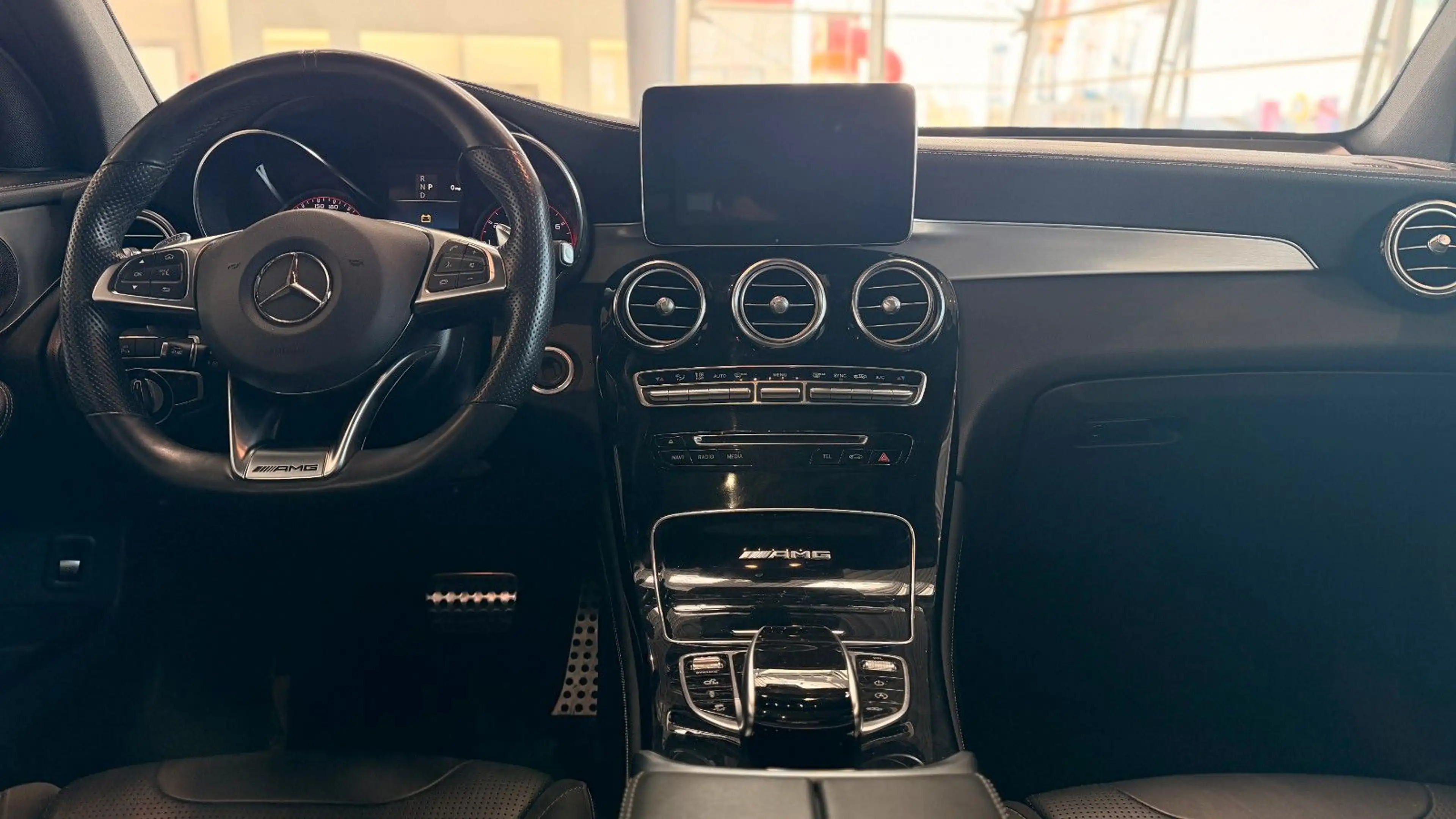 Mercedes-Benz GLC 63 AMG *4Matic*V8*Panorama*360Kamera*LED — photo 8